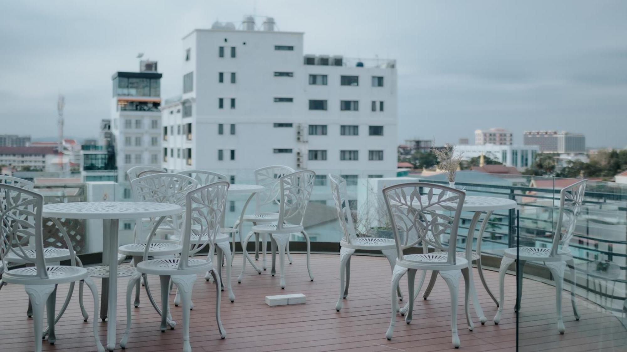 Riverside Hotel Vientiane Exterior photo